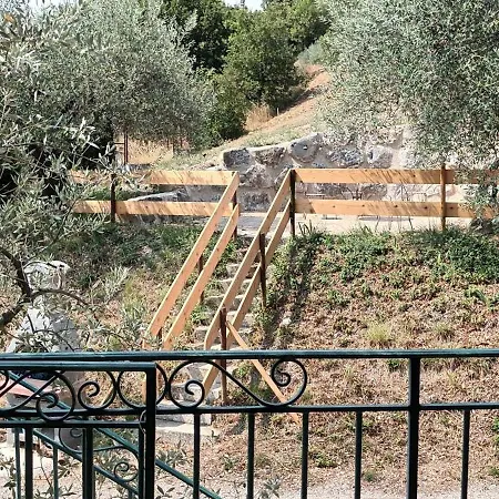 Le Chevrefeuille Apartment
